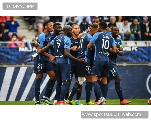 沙尔克04参与哲科争夺战巴黎FC等多队同样表现出浓厚兴趣 沙尔克04参与哲科争夺战巴黎FC等多队同样表现出浓厚兴趣